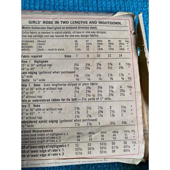 Simplicity sewing pattern 5997 kids nightgown and robe - Picture 5 of 5